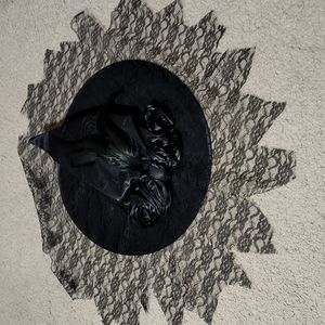 Halloween witches hat with veil